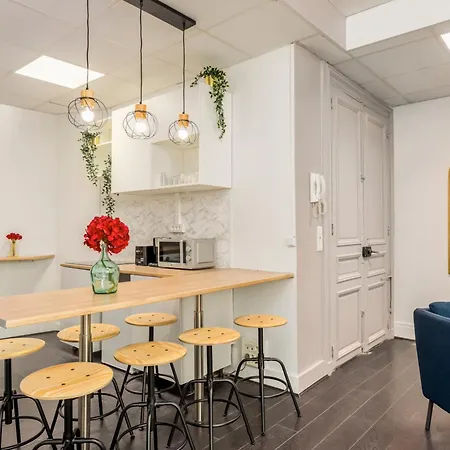 Cozy - Marais - Sebastopol Iii